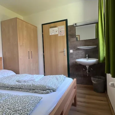 Kro Tauplitzhaus Der Naturfreunde - Naturfreundehaus Auf Der *